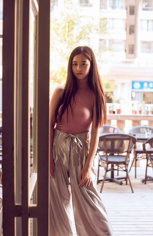 篮网“三巨头”合作默契，领跑东部联盟，篮网三巨头一起打的哪些比赛